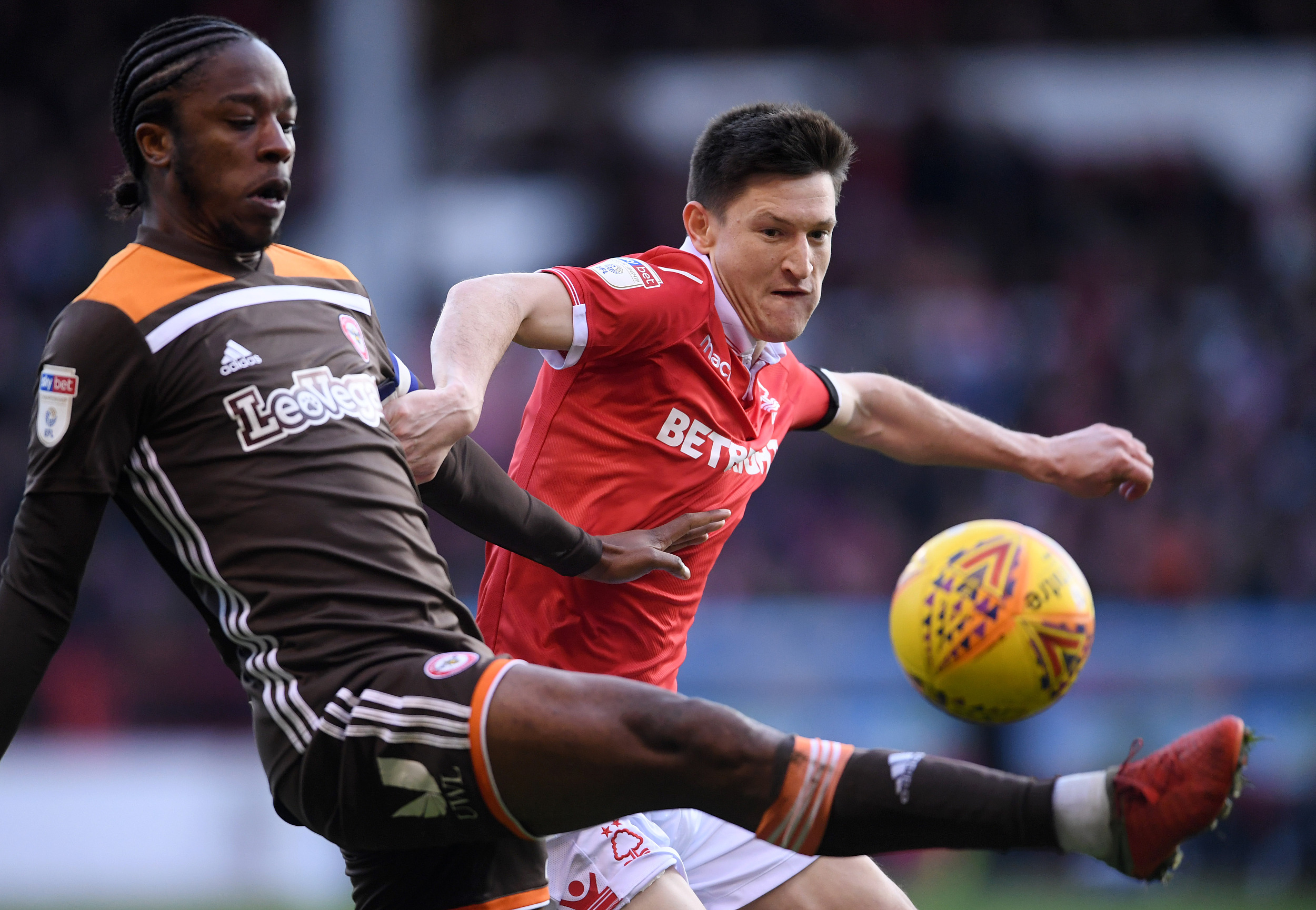 包含集结日阿斯顿维拉内部沟通：CBA常规赛节点到来，气氛紧张，更衣室氛围转暖的词条