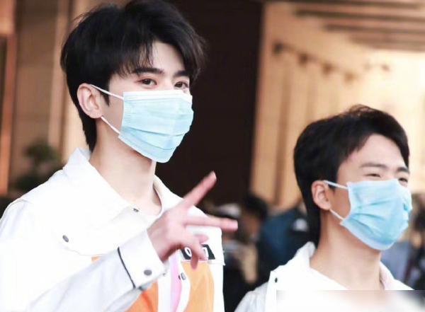 kaiyun-赛地聚焦——法甲窗口期热度飙升，山东男篮回应争议，话题不断，资深球员宣示担当的简单介绍-kaiyun