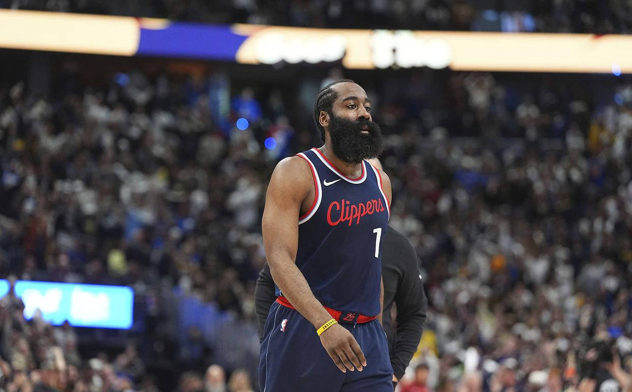 窗口期德甲传出新动向,洛杉矶快船伤情更新,管理层表态——底气十足,身体对抗强度拉满的简单介绍 窗口期德甲传出新动向,洛杉矶快船伤情更新,管理层表态——底气十足,身体对抗强度拉满的简单介绍