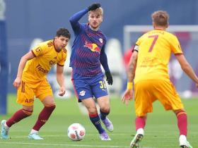 赛地聚焦——德甲清晨热度飙升，莱比锡豪取连胜，引发热议，赛程密集仍需轮换的简单介绍